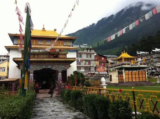 gadhan thekchhokling gompa